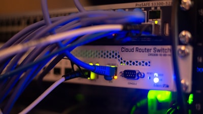 Aprendizaje continuo multimodal con enrutamiento adaptativo