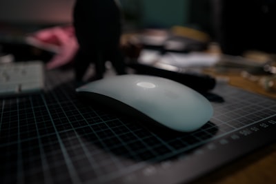 Controlar la computadora con gestos de mano: una alternativa al mouse con Python.