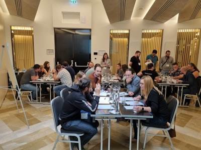 Principales expertos en desarrollo de n8n en Vic