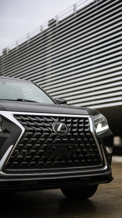 5 Razones por las que el Lexus GX es superior al Toyota Land Cruiser