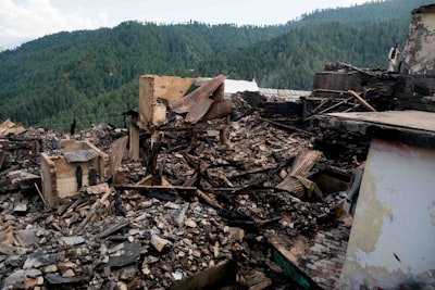 La SBA extenderá ayuda por desastre a sobrevivientes del incendio forestal de LA hasta 2026