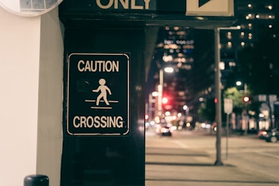 Predicción de la intención de cruce de peatones con red de fusión multimodal
