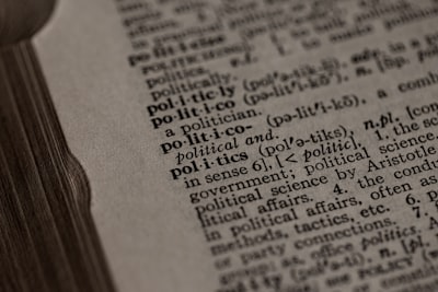 Codificación de predictibilidad y legibilidad para difusión condicionada por estilo
