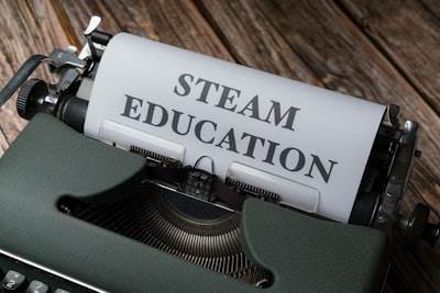 ¿Cuándo es el momento adecuado para que las instituciones educativas implementen tecnología AI?