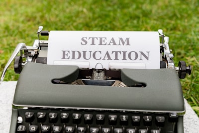 Automatización vs soluciones tradicionales en la administración educativa