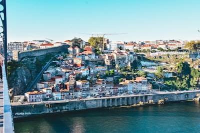 La mejor forma de encontrar servicios de desarrollo de IA en Portugalete
