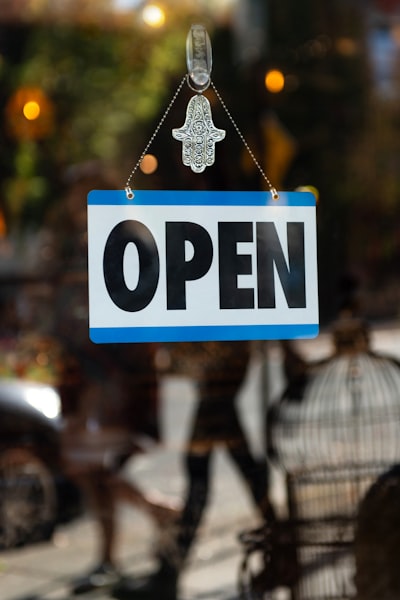 Automatización de procesos para pequeñas empresas: ¿localmente o en la nube?