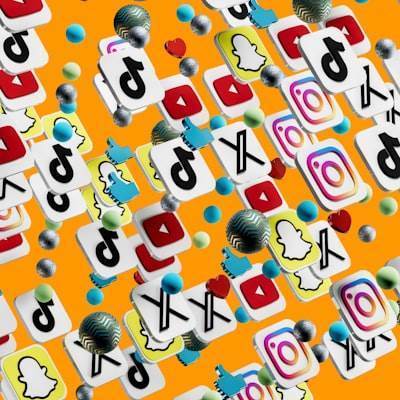 ¿Cómo los bots de redes sociales utilizan datos para mejorar resultados?