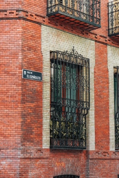 Socio oficial de aplicaciones Windows personalizadas en Madrid con más de 15 años de experiencia