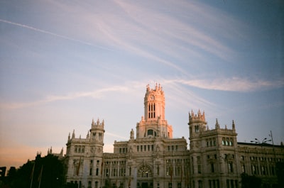 Automatización de aprobaciones de documentos en Madrid