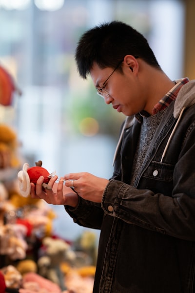 ¿Actualización frecuente de automatización de aprobaciones de compras para seguridad?