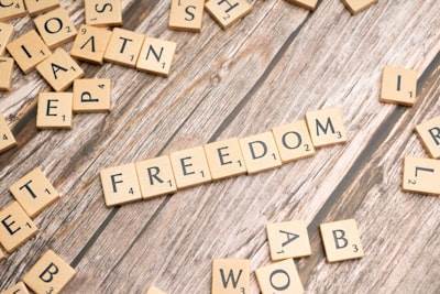 Agencia web o freelancers: ¿cuál elegir?
