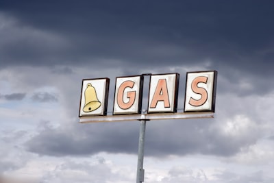 Agente de IA para verificar precios de gas con AWS y react