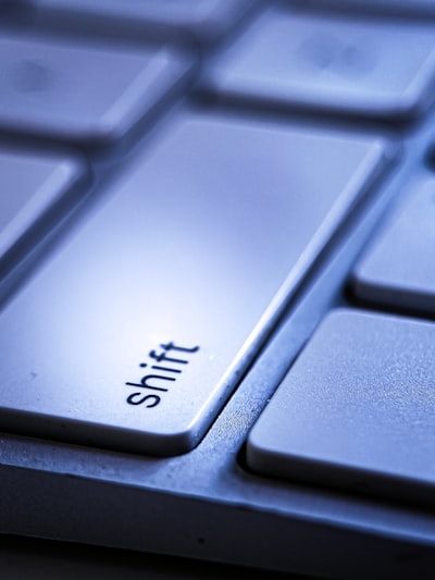 Estrategias para líderes en la adopción de intranet