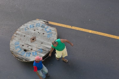 El rol de contratar trabajadores de IA en una economía circular