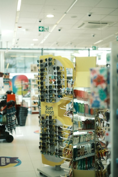 ¿Puede el sistema de gestión de tiendas de óptica escalar sin incrementar los costos?
