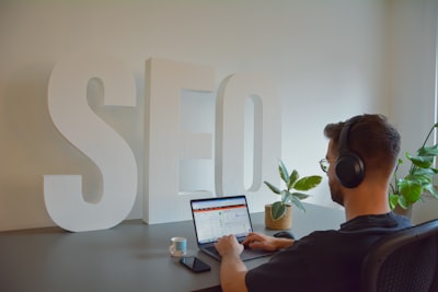 ¿Cómo evoluciona la búsqueda empresarial en SharePoint, SAP y Odoo con el crecimiento de mi empresa?