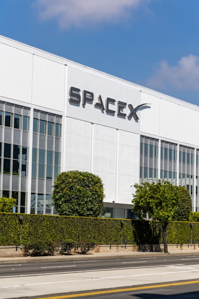 Por qué la reciente adquisición de SpaceX es crucial.