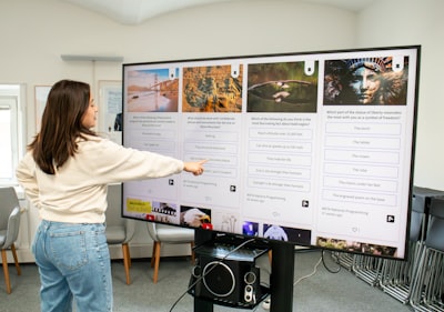 Convierte tu artículo en póster, video y blog con IA
