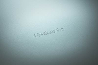 Consigue un MacBook Air M2 de 15 pulgadas reacondicionado del 2023 por $770