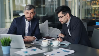 Beneficios de un socio de implementación de BI