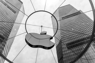 Por qué empresas como Apple optan por agentes de IA con límites