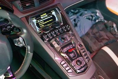 ¿Por qué las empresas automotrices eligen el panel de automatización de procesos en 2024?
