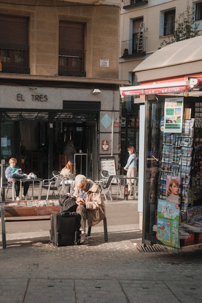 Contratación de IA para atención al cliente en Madrid