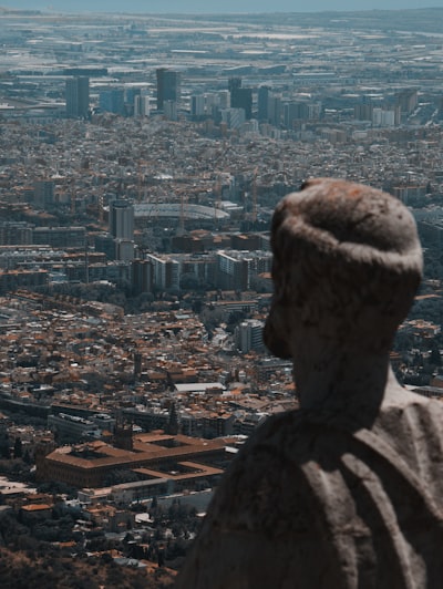 Top 10 Expertos en creación realista de avatares IA en Barcelona
