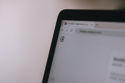 ¿La prueba de penetración de aplicaciones web puede conectarse con bases de datos o APIs?