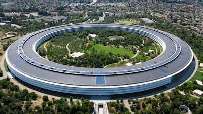 Aceleración de la IA: inversiones tecnológicas y seguridad como prioridad