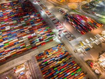 Comparativa ChatGPT vs Búsqueda por voz en Importación/Exportación