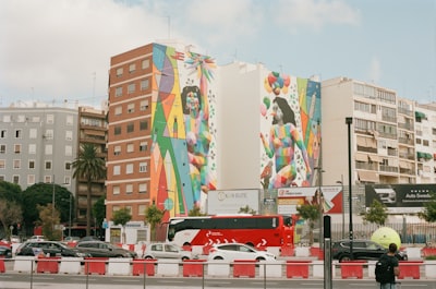 Servicios de diseño de anuncios AI en Valencia