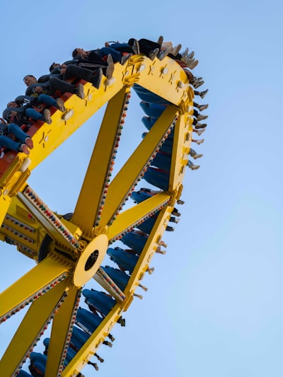 Cómo crear un Constructor de Montañas Rusas LOCO