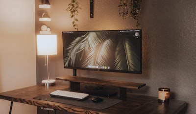 Cómo elegir la mejor barra de luz para monitor