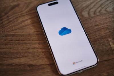 Mejora de la plataforma telefónica en la nube con IA