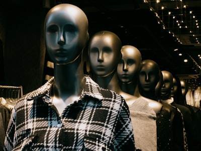 Cómo las marcas de moda utilizan software personalizado en 2024