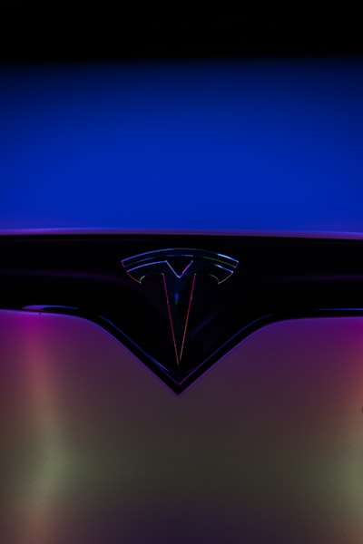 Elon Musk bloquea herramienta de IA Grok para desnudar imágenes de personas reales