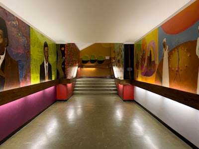 Murales de pared inspiradores para espacios sostenibles