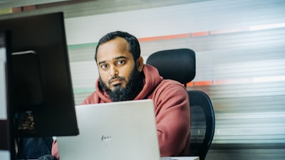 Conexión de empleados de IA para PYMEs con bases de datos y APIs