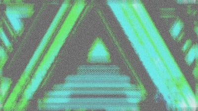 PRISM: Optimización Estructural Espectral Anisotrópica