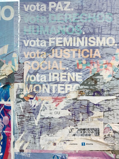 Políticas POP: Optimización de Primer Orden Ajustada a Priori