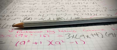Aceleración lineal para el aprendizaje federado compuesto