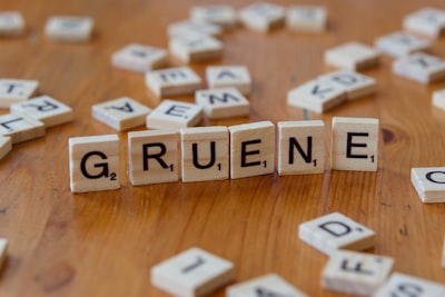 Generación de lenguaje limitada por errores