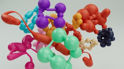 Aprendizaje por refuerzo para modelado de lenguaje químico en diseño molecular