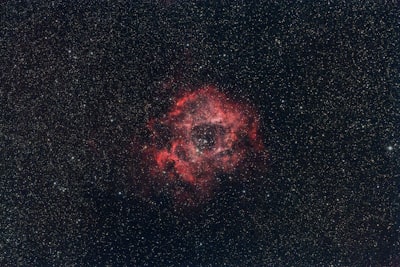Nuevas imágenes del telescopio Webb revelan la nebulosa Cráneo Expuesto