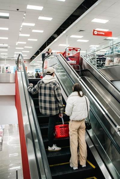 Optimizando sistemas legados con inteligencia artificial: mejorando eficacia y rentabilidad en las empresas del mercado medio
==========================================================================