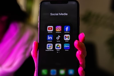 Obtener soporte técnico para la automatización de redes sociales de IA