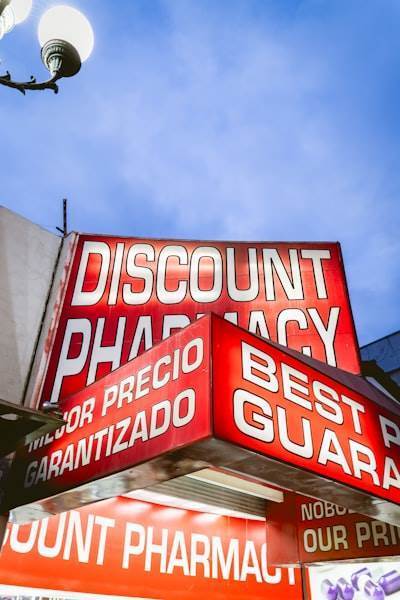 Precios reales de proveedores de comercio electrónico para empresas farmacéuticas en Barcelona