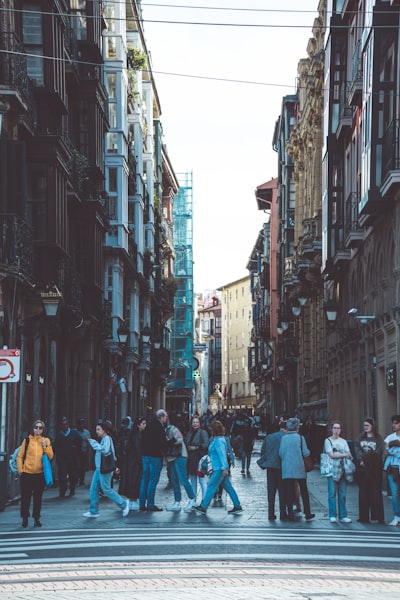Servicios de equipo humano y agentes profesionales en Bilbao